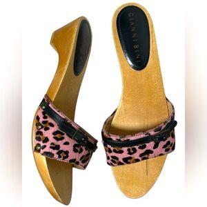 Gianni Bini Christy Leopard Print Calf Hair Wooden Base Slide Kitten Heel Sz 8.5